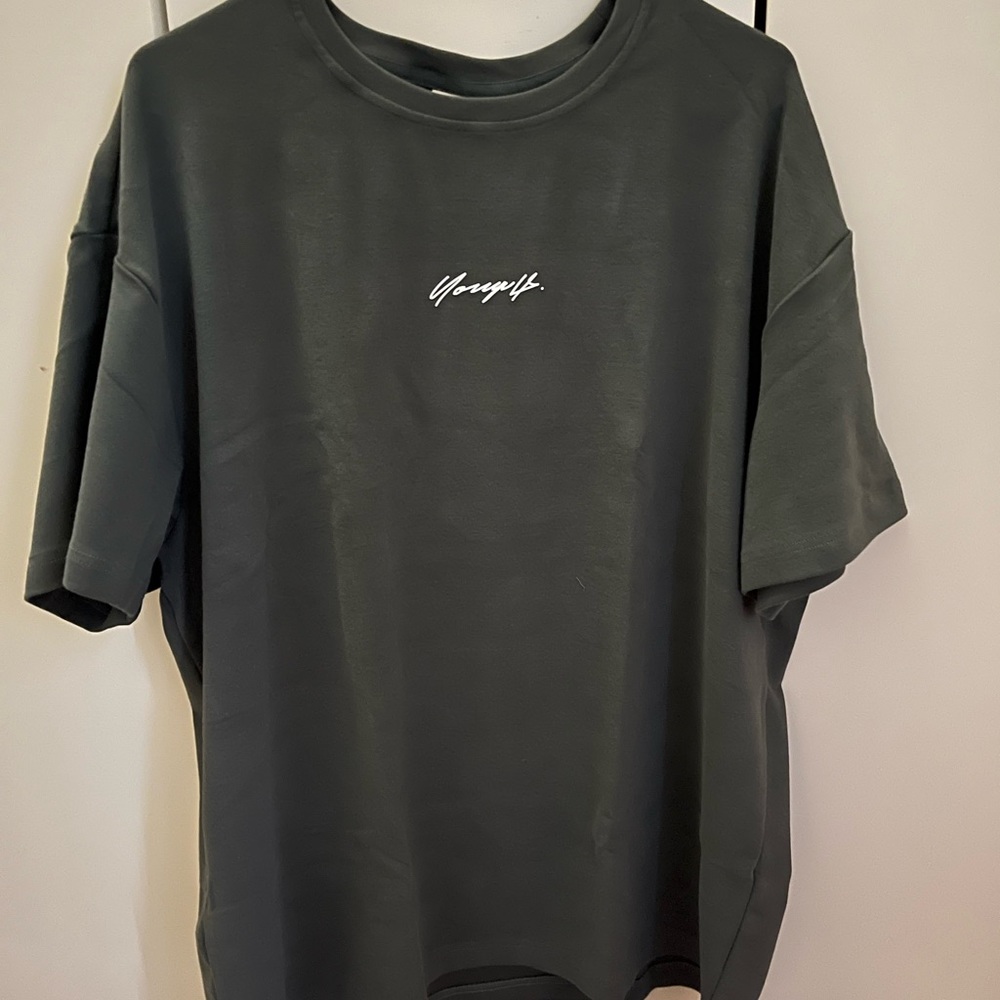 Young LA cloud foam shirt.